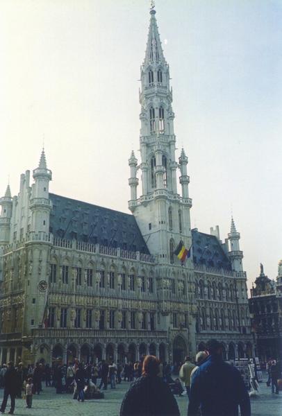 38brusselssquarebuilding